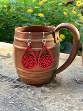 Load image into Gallery viewer, Wooden Flower Earrings
