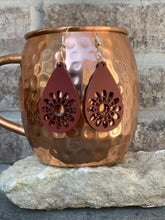 Load image into Gallery viewer, Wooden Flower Earrings
